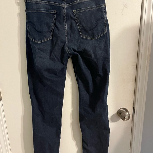 Classic Blue Women's Jeans - Picture 3 of 3